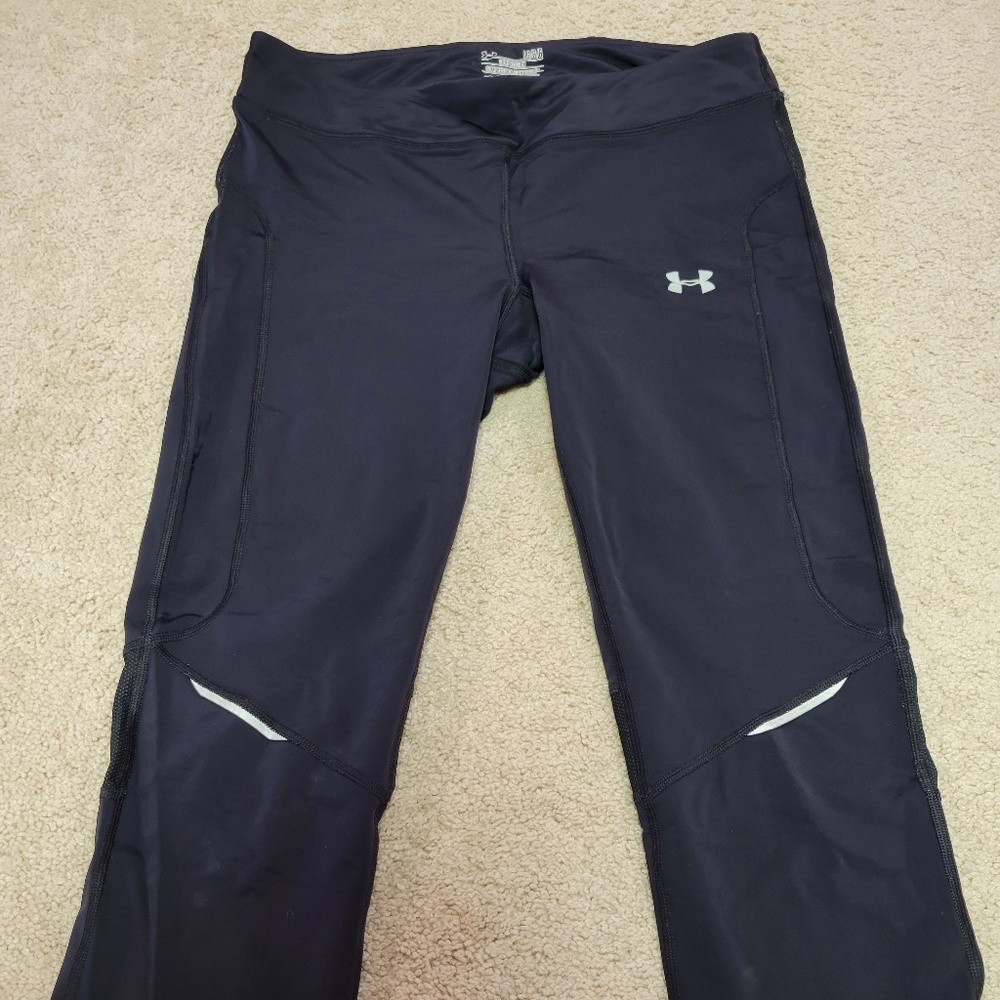 Under Armour Black Compression 3/4 Length Leggings, Size Large